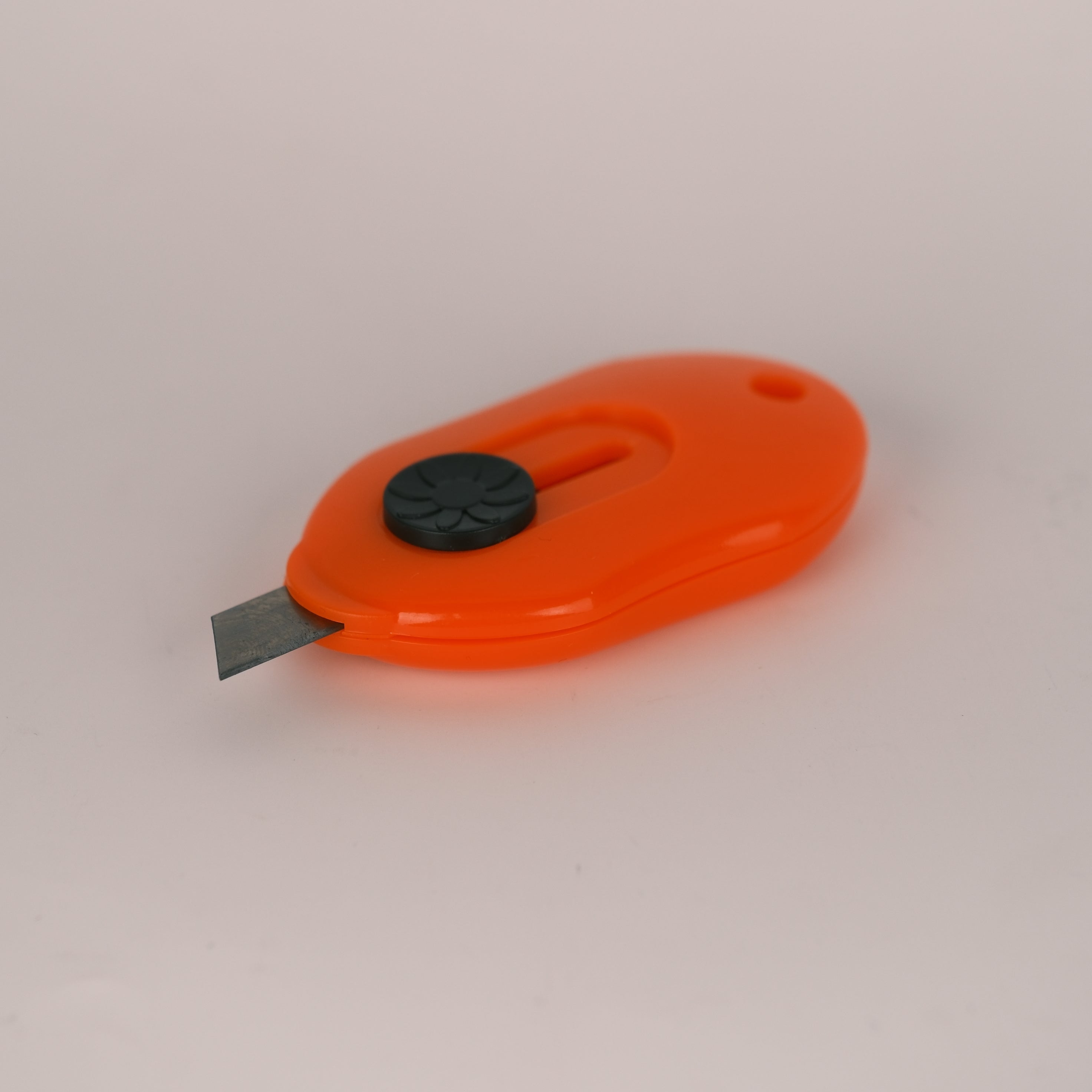 Mini Taglierino Compatto